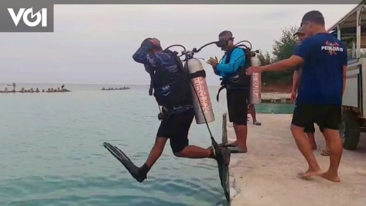 غوص شرطي لإخراج هاتف سائح غرق في جزيرة باري